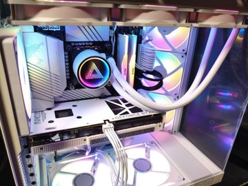 組み立てたPCの内部配線