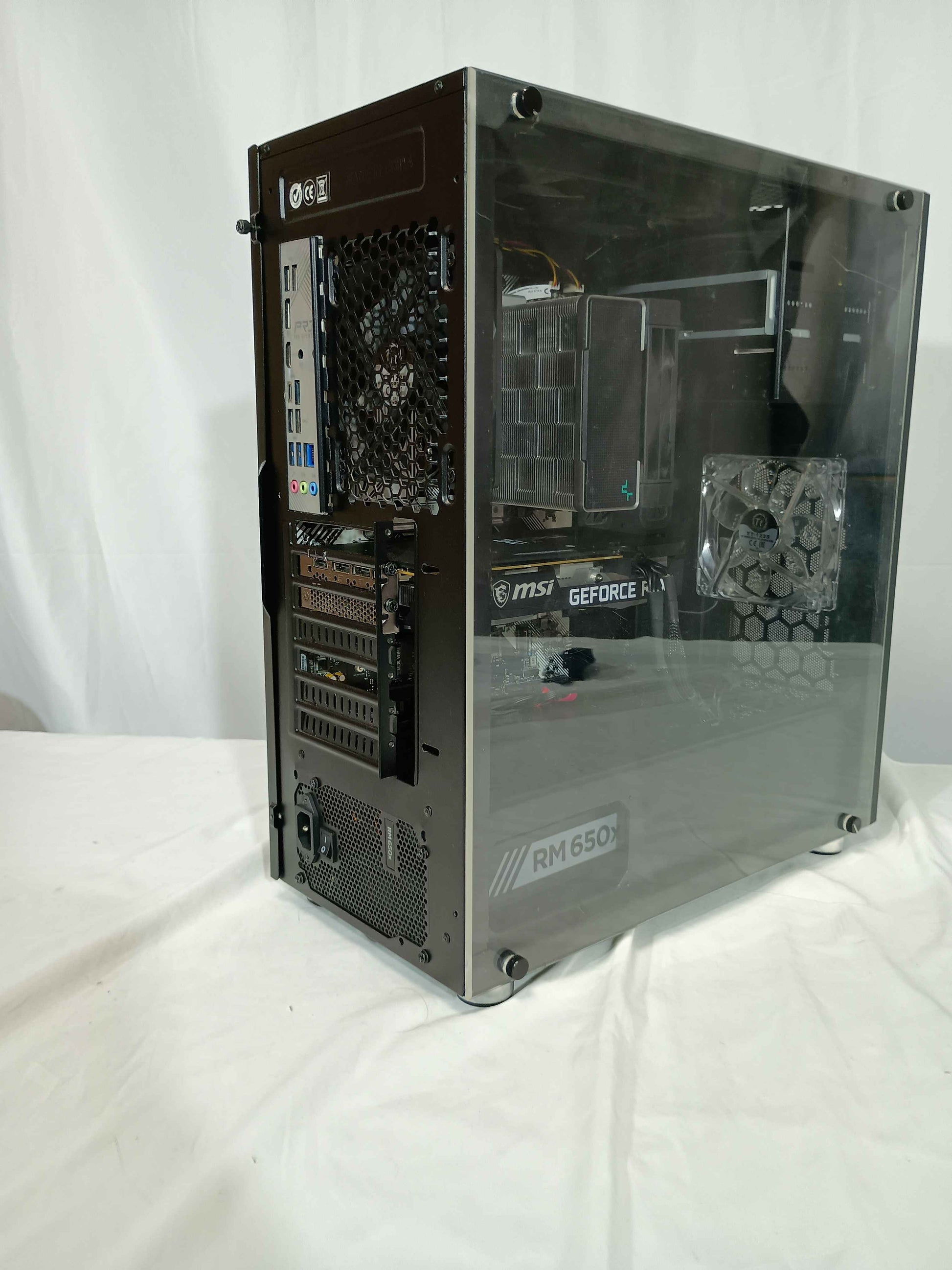整備済中古ゲーミングPC Core i5-13400F / RTX 3060 搭載機の実機写真